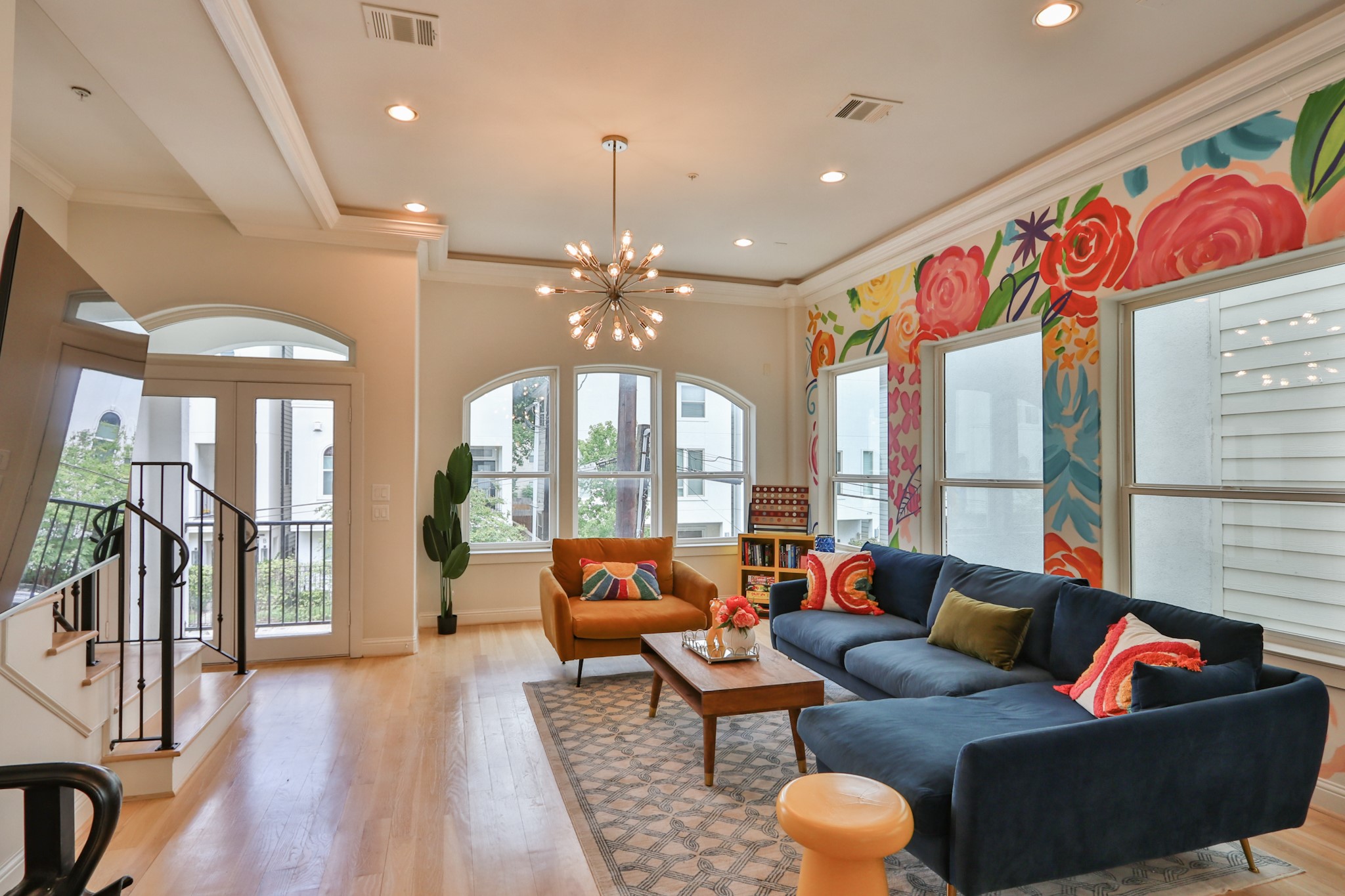 4114 Driscoll Street Houston, TX 77098 - Photo 9 of 50 a living room with furniture and a large window