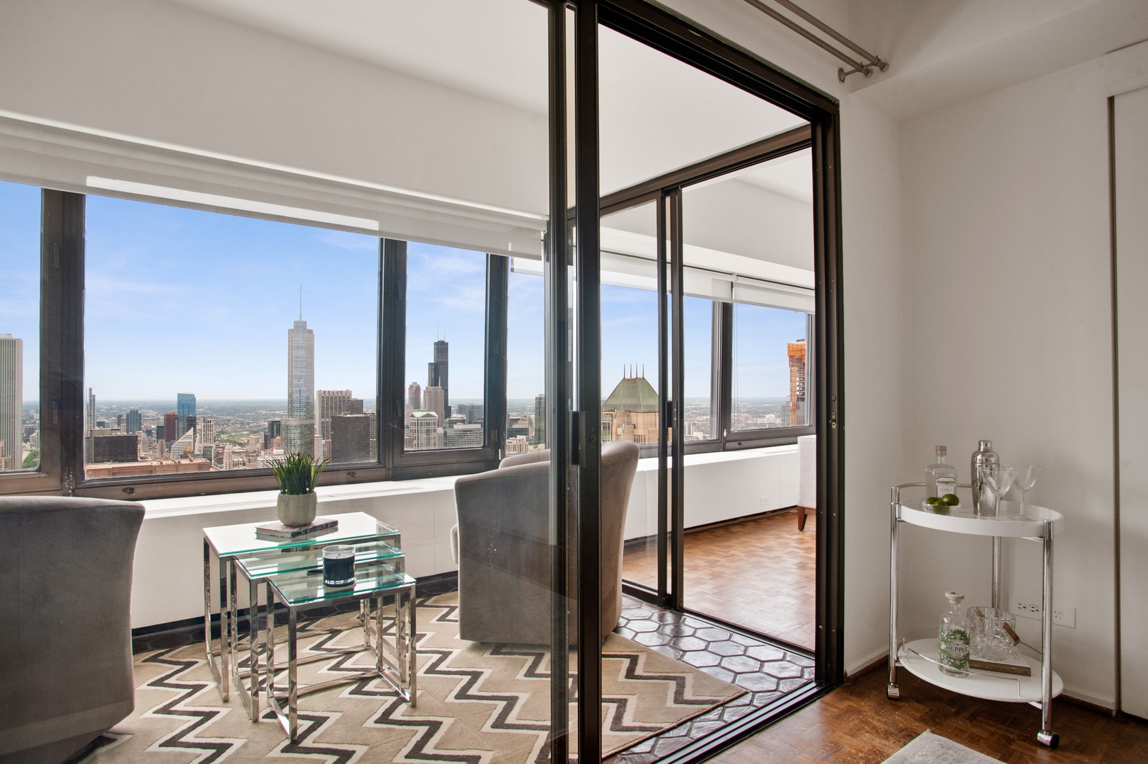 175 East Delaware Place, Unit 7110 Chicago, IL 60611 - Photo 11 of 22