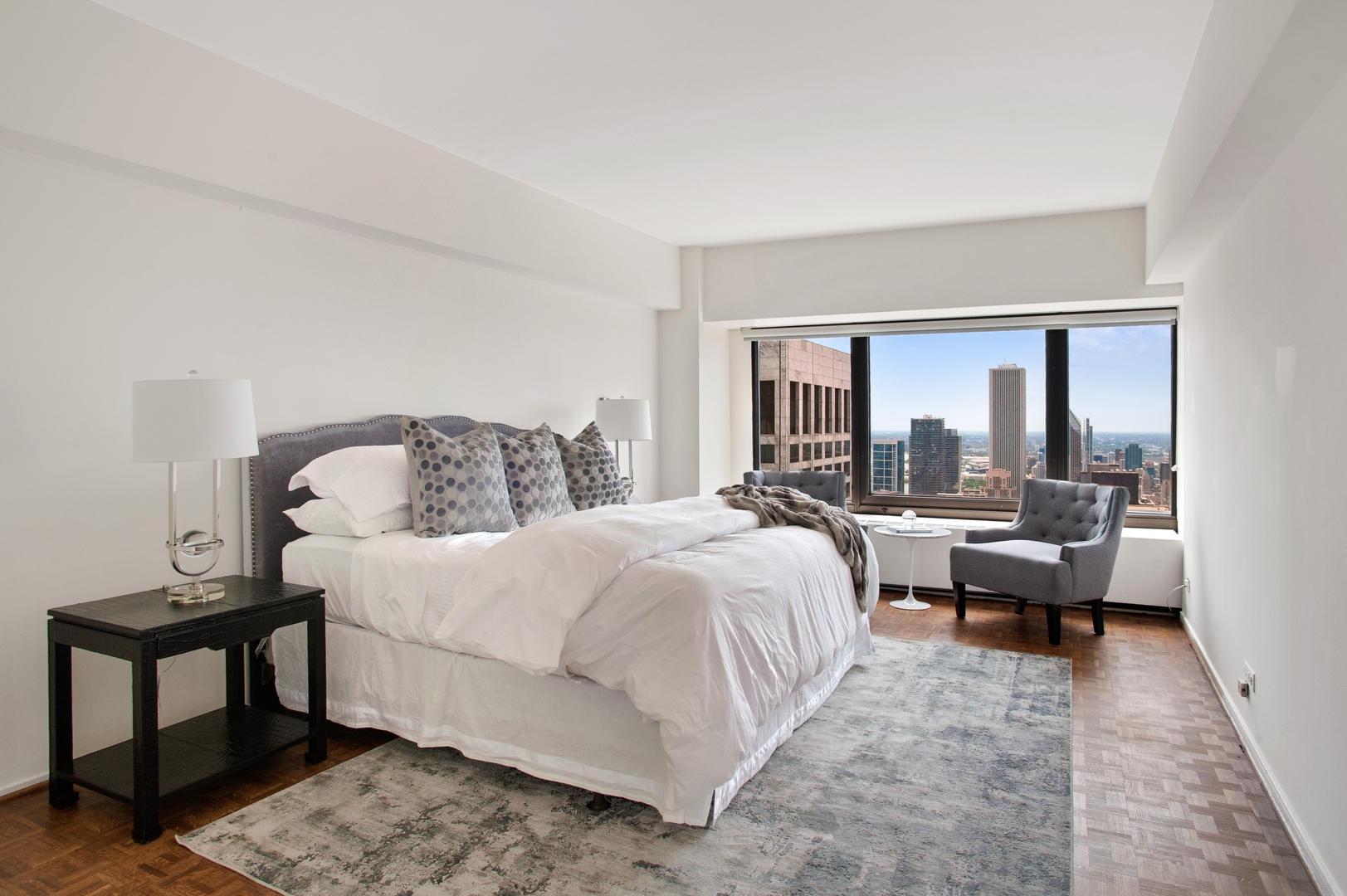 175 East Delaware Place, Unit 7110 Chicago, IL 60611 - Photo 13 of 22