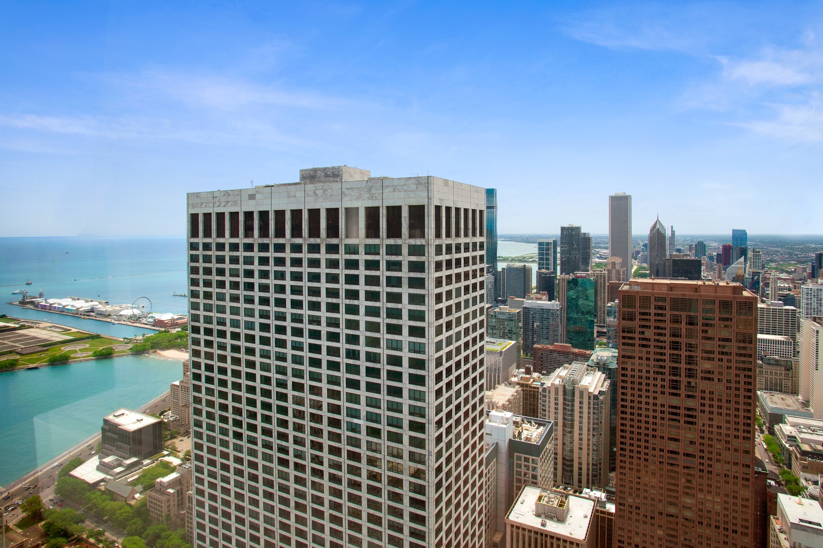 175 East Delaware Place, Unit 7110 Chicago, IL 60611 - Photo 17 of 22