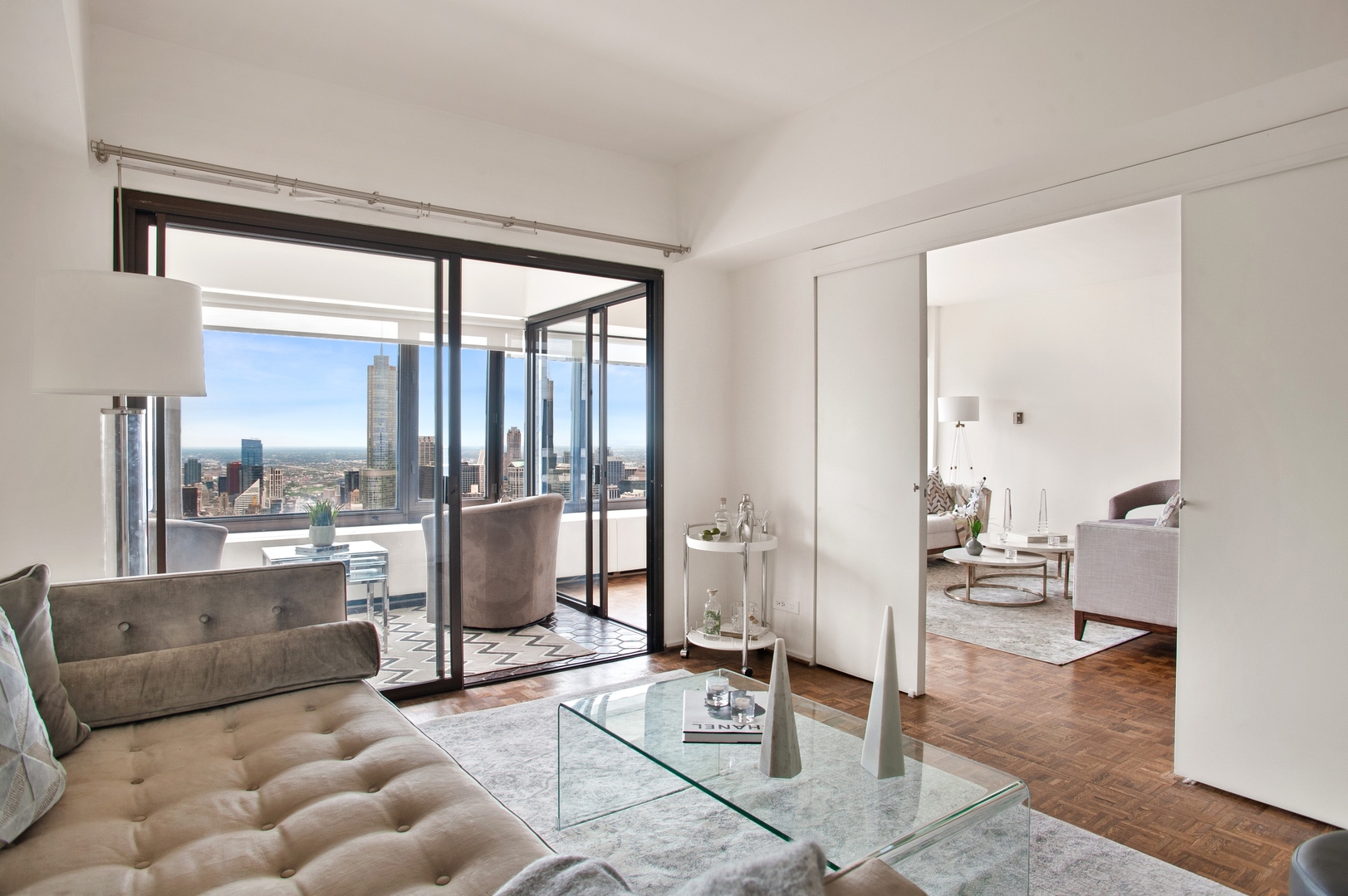 175 East Delaware Place, Unit 7110 Chicago, IL 60611 - Photo 10 of 22