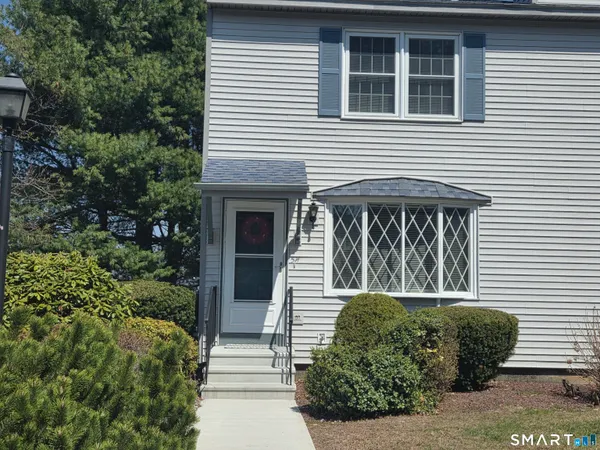 $304,900 | 20 Wolf Hill Road, Unit 5H, Wolcott, CT 06716