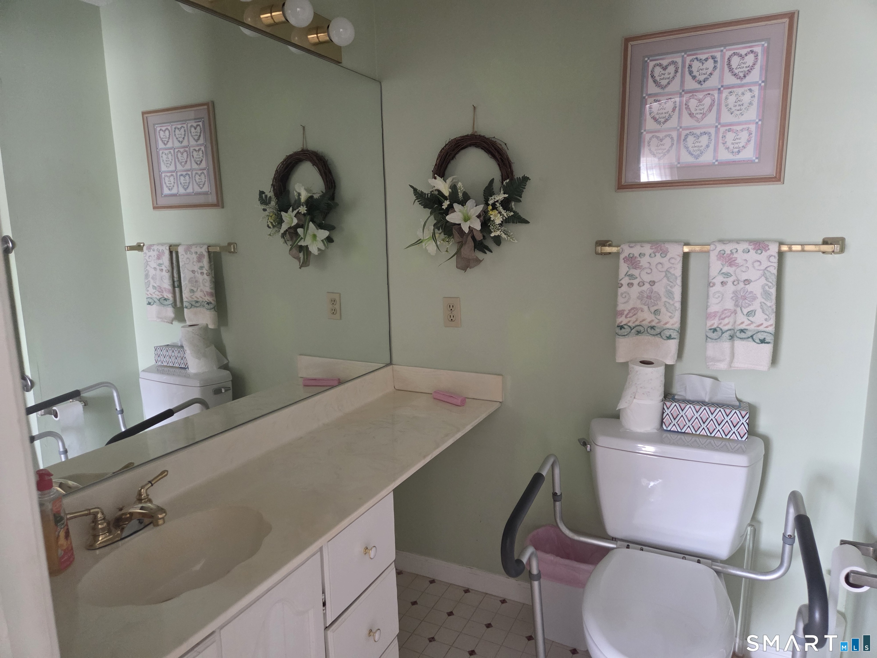 20 Wolf Hill Road, Unit 5H Wolcott, CT 06716 - Photo 19 of 23