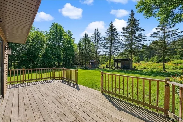 $299,900 | 130 Taylor Heights, Holland, NY 14080