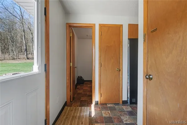 $299,900 | 130 Taylor Heights, Holland, NY 14080