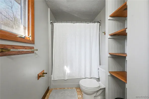 $299,900 | 130 Taylor Heights, Holland, NY 14080