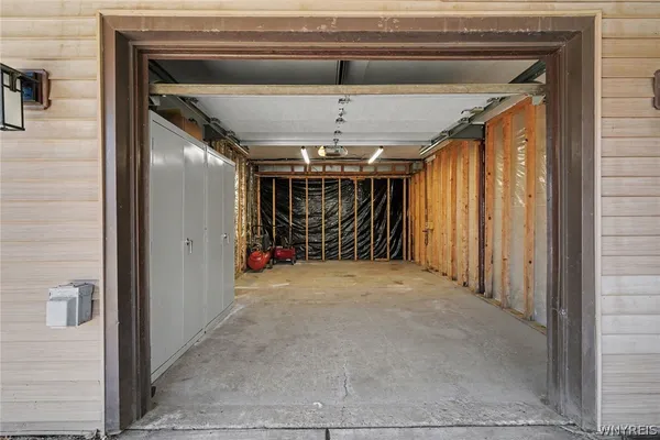 $299,900 | 130 Taylor Heights, Holland, NY 14080