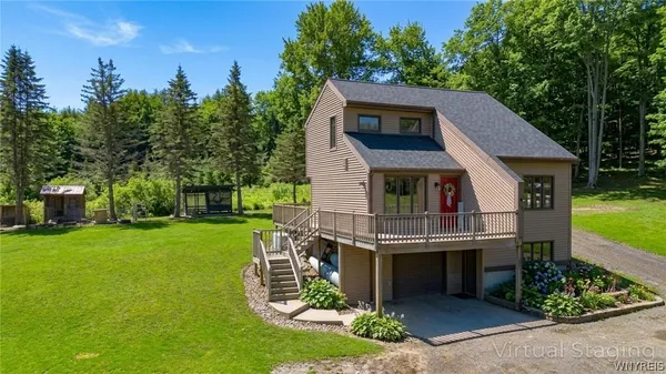 $299,900 | 130 Taylor Heights, Holland, NY 14080