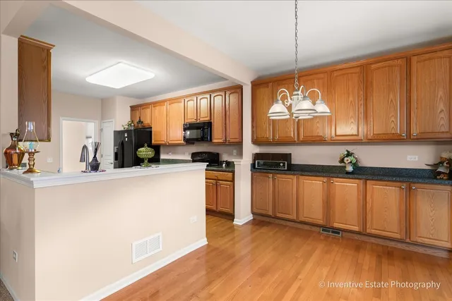 $475,000 | 2595 Venetian Lane, Elgin, IL 60124