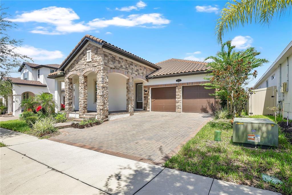 8318 Vivaro Isle Way Windermere, FL 34786 - Photo 2 of 35 Gallery Image 2