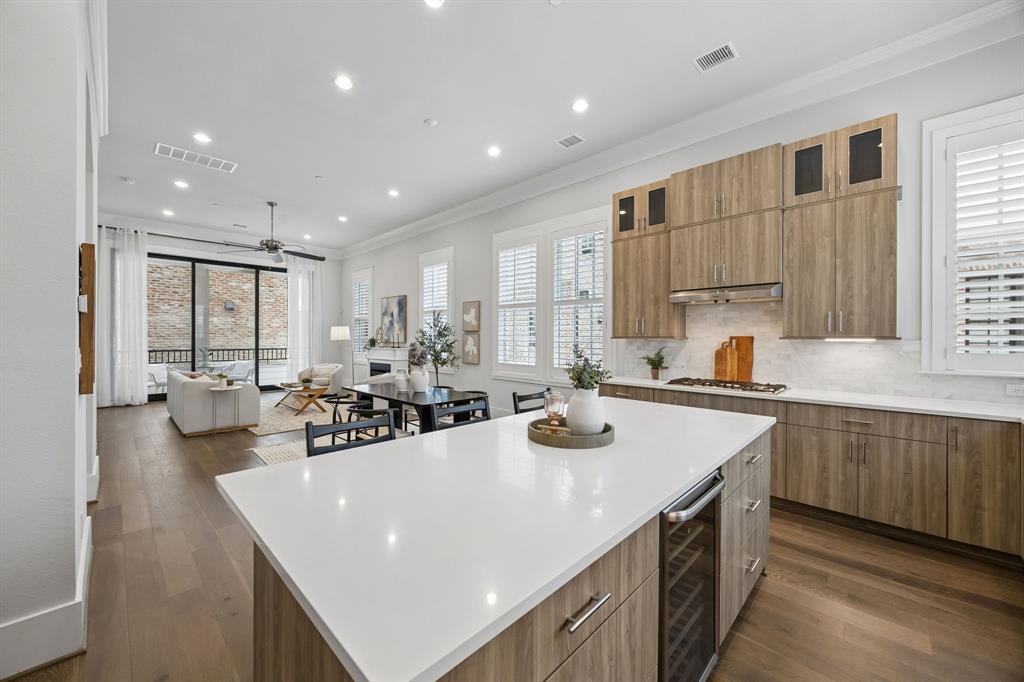 14971 Oak Street Addison, TX 75001 - Photo 11 of 28