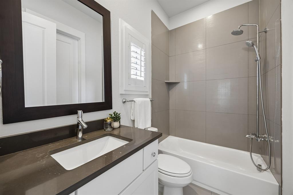 14971 Oak Street Addison, TX 75001 - Photo 7 of 28