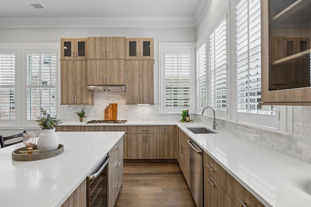 14971 Oak Street Addison, TX 75001 - Photo 10 of 28