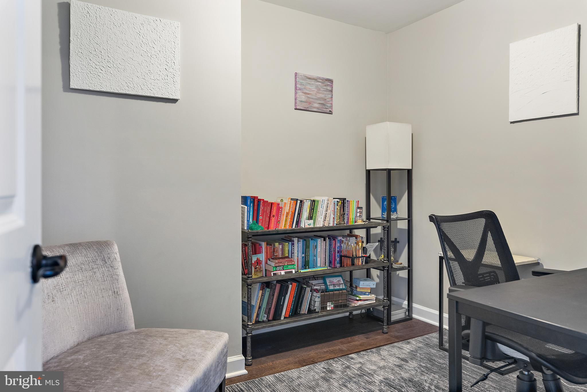 138 Merrimack Way Arnold, MD 21012 - Photo 40 of 50 a reading room with furniture and a book shelf