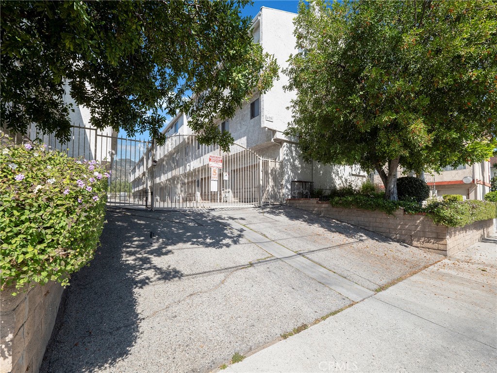 14291 Foothill Boulevard, Unit 9 Sylmar, CA 91342 - Photo 2 of 28