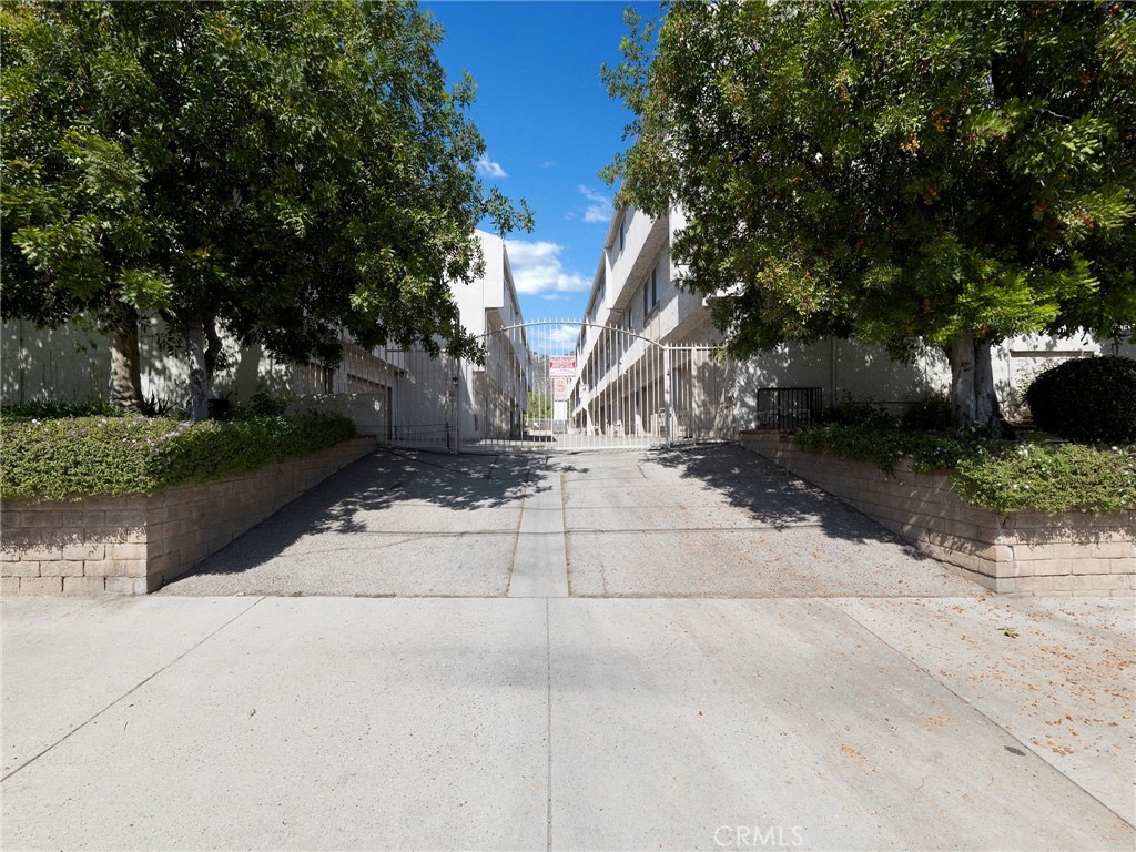 14291 Foothill Boulevard, Unit 9 Sylmar, CA 91342 - Photo 3 of 28