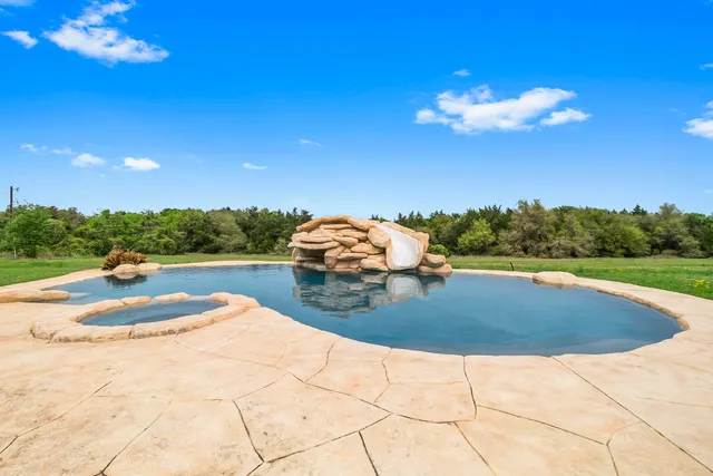 $1,495,000 | 2982 FM 2935 Road North, Brenham, TX 77833