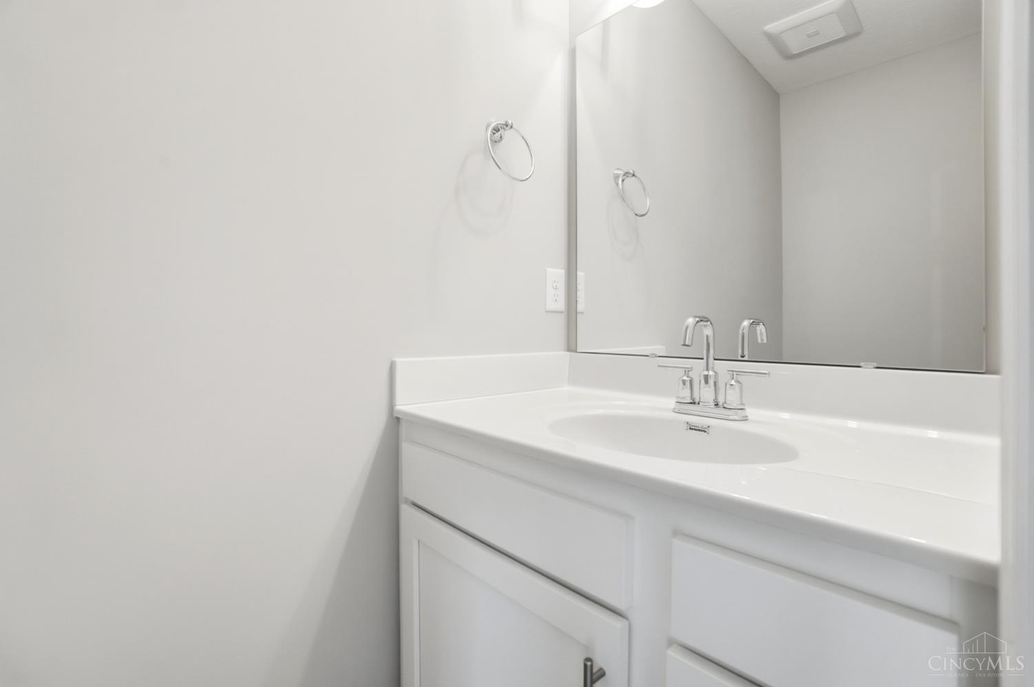 450 Hamilton View Hamilton, OH 45013 - Photo 33 of 66 Gallery Image 33