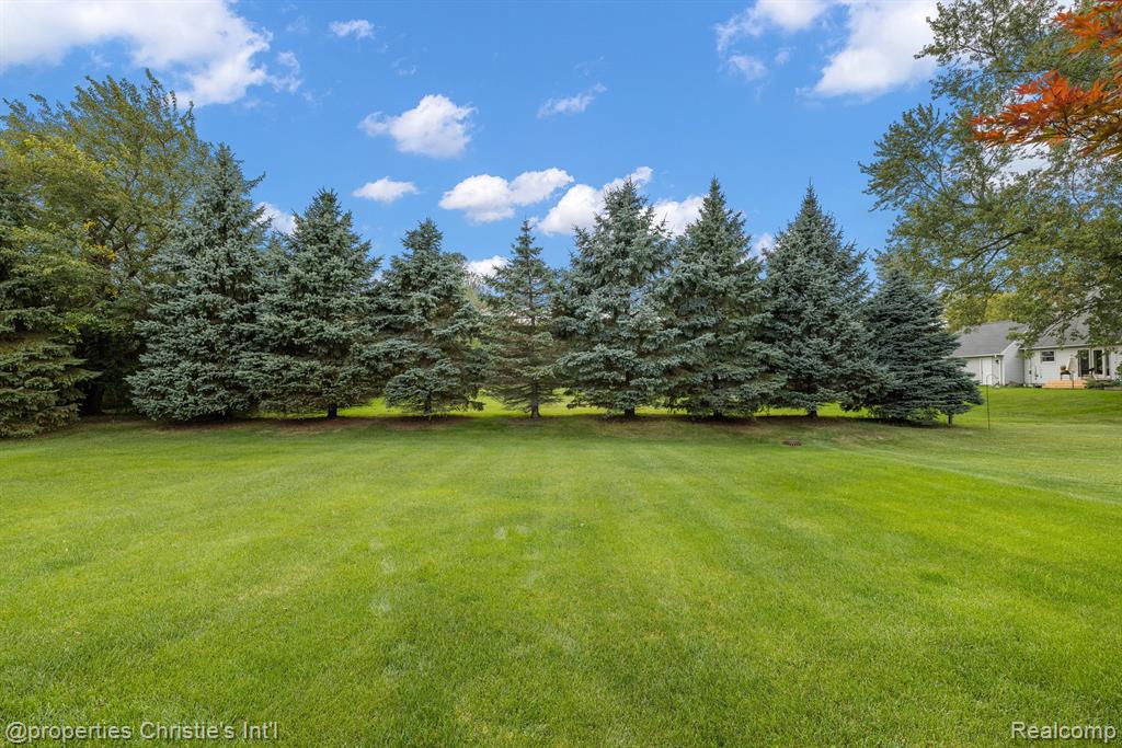 3654 McComb Drive Rochester Hills, MI 48307 - Photo 16 of 49