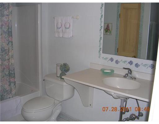 51 Quarry Cove Road Raymond, ME 04071 - Photo 17 of 26 Bathroom.