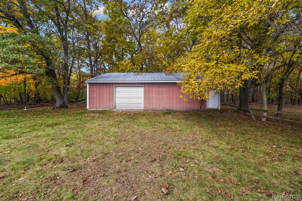 10001 Ellis Road Clarkston, MI 48348 - Photo 80 of 85