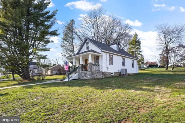 $2,600 | 4411 Fairview Avenue, Newtown Square, PA 19073