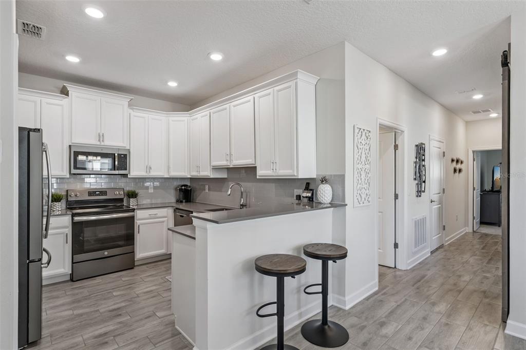 1006 Blackwolf Run Road Davenport, FL 33896 - Photo 7 of 100