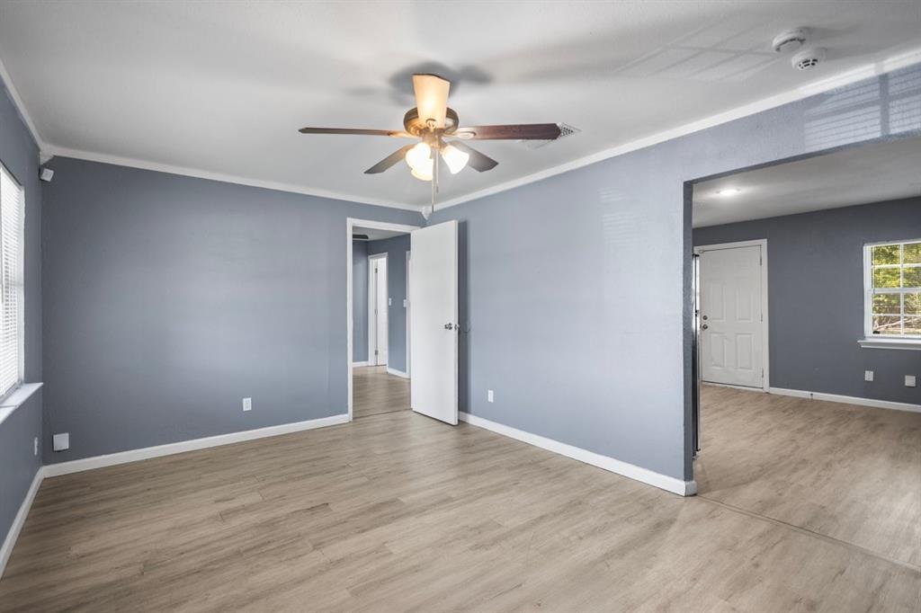 5409 Old Handley Road Fort Worth, TX 76112 - Photo 5 of 36