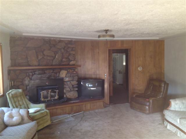 6101 East Valley Springs Road Spokane, WA 99217 - Photo 1 of 8