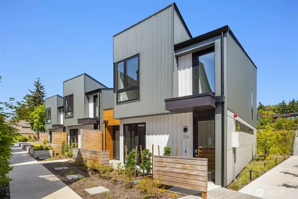 $1,290,000 | 226 Canopy Path Northwest, Bainbridge Island, WA 98110