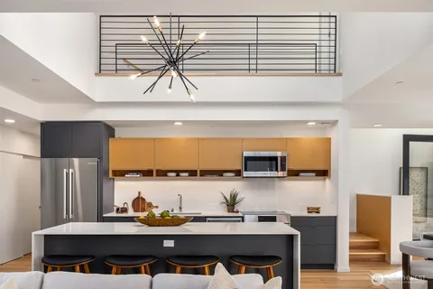 $1,290,000 | 226 Canopy Path Northwest, Bainbridge Island, WA 98110