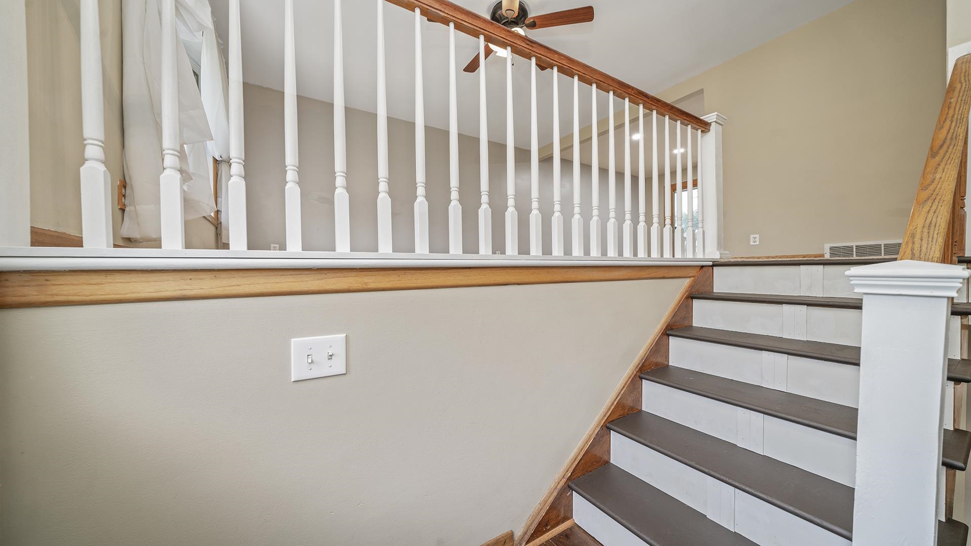 445 Rebecca Road Belvidere, IL 61008 - Photo 19 of 34 a view of entryway