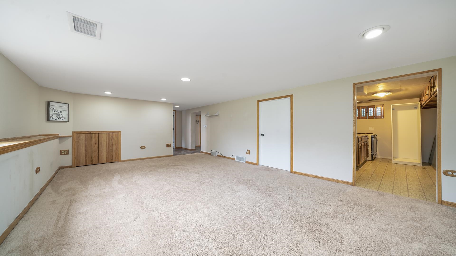 445 Rebecca Road Belvidere, IL 61008 - Photo 21 of 34 a view of an empty room