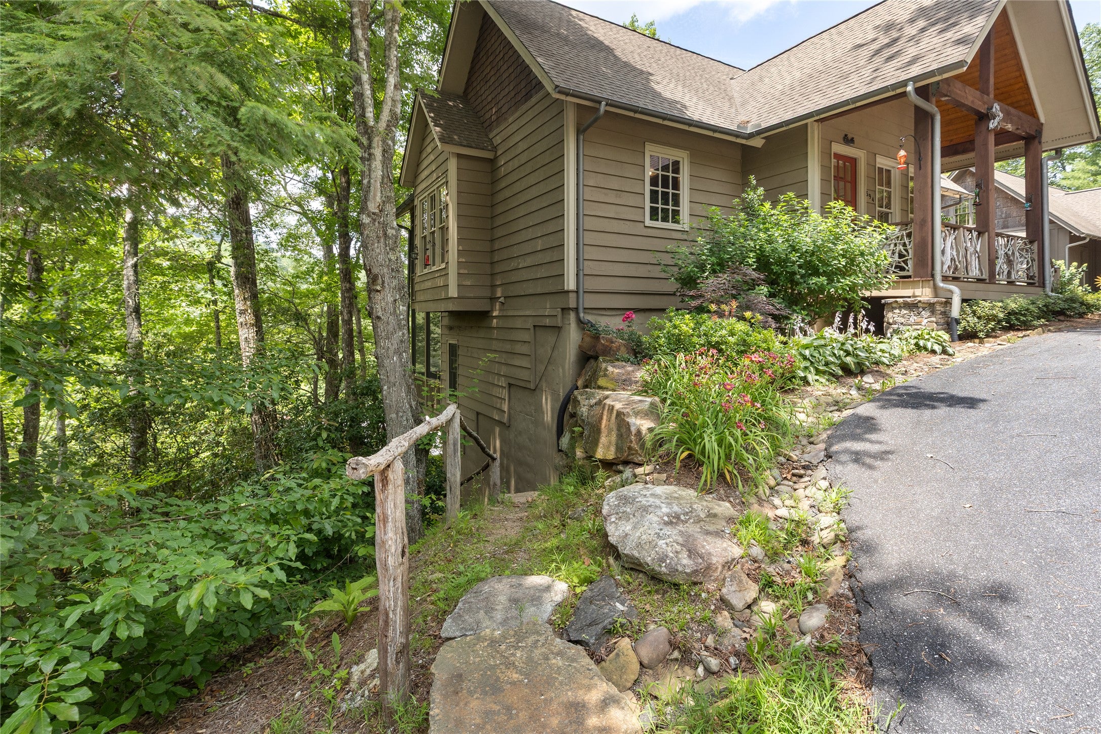 394 Rendezvous Ridge Cashiers, NC 28717 - Photo 89 of 100 Gallery Image 89