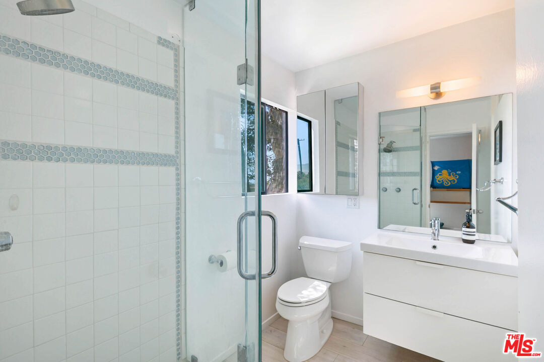 29239 Heathercliff Road, Unit 4 Malibu, CA 90265 - Photo 10 of 13