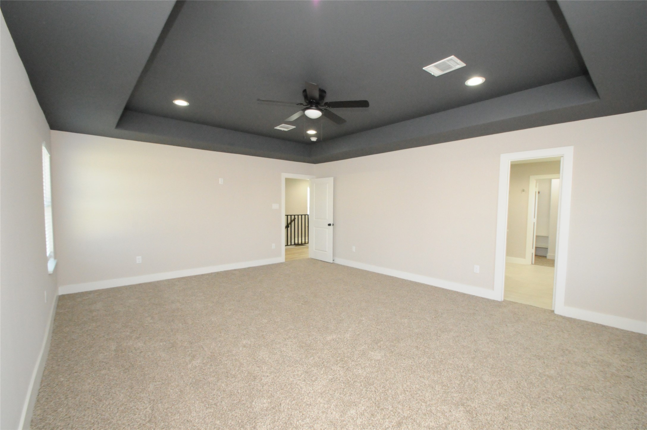 8203 Gladstone Street Houston, TX 77051 - Photo 22 of 41 a view of an empty room