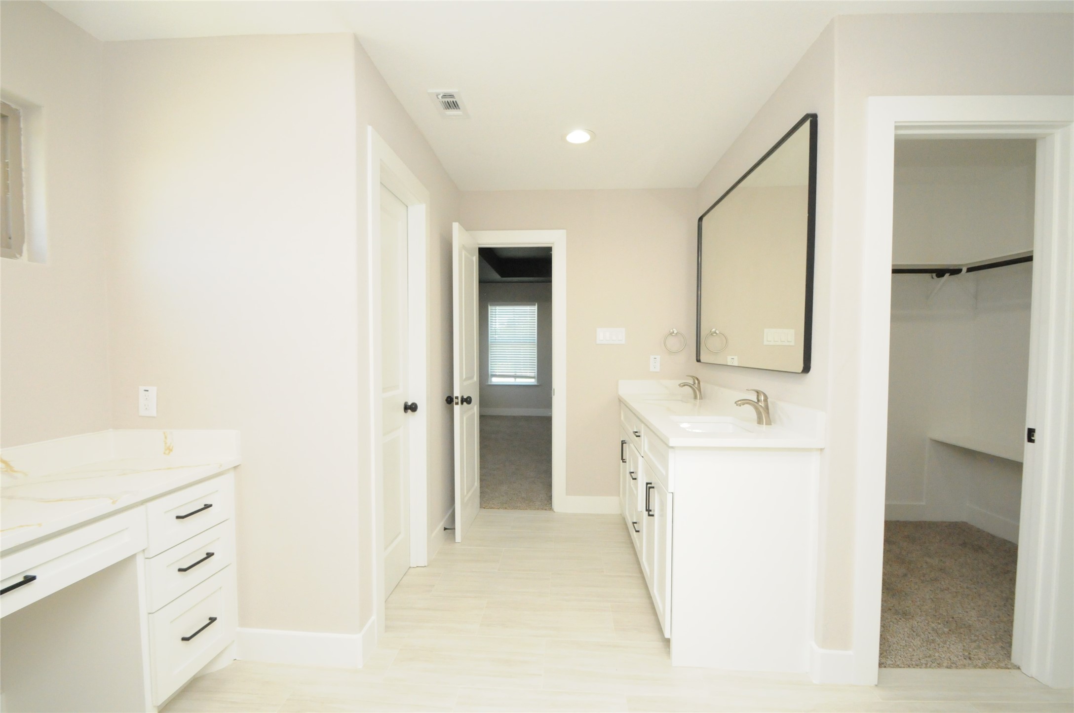 8203 Gladstone Street Houston, TX 77051 - Photo 24 of 41 view of bathroom with dual sinks