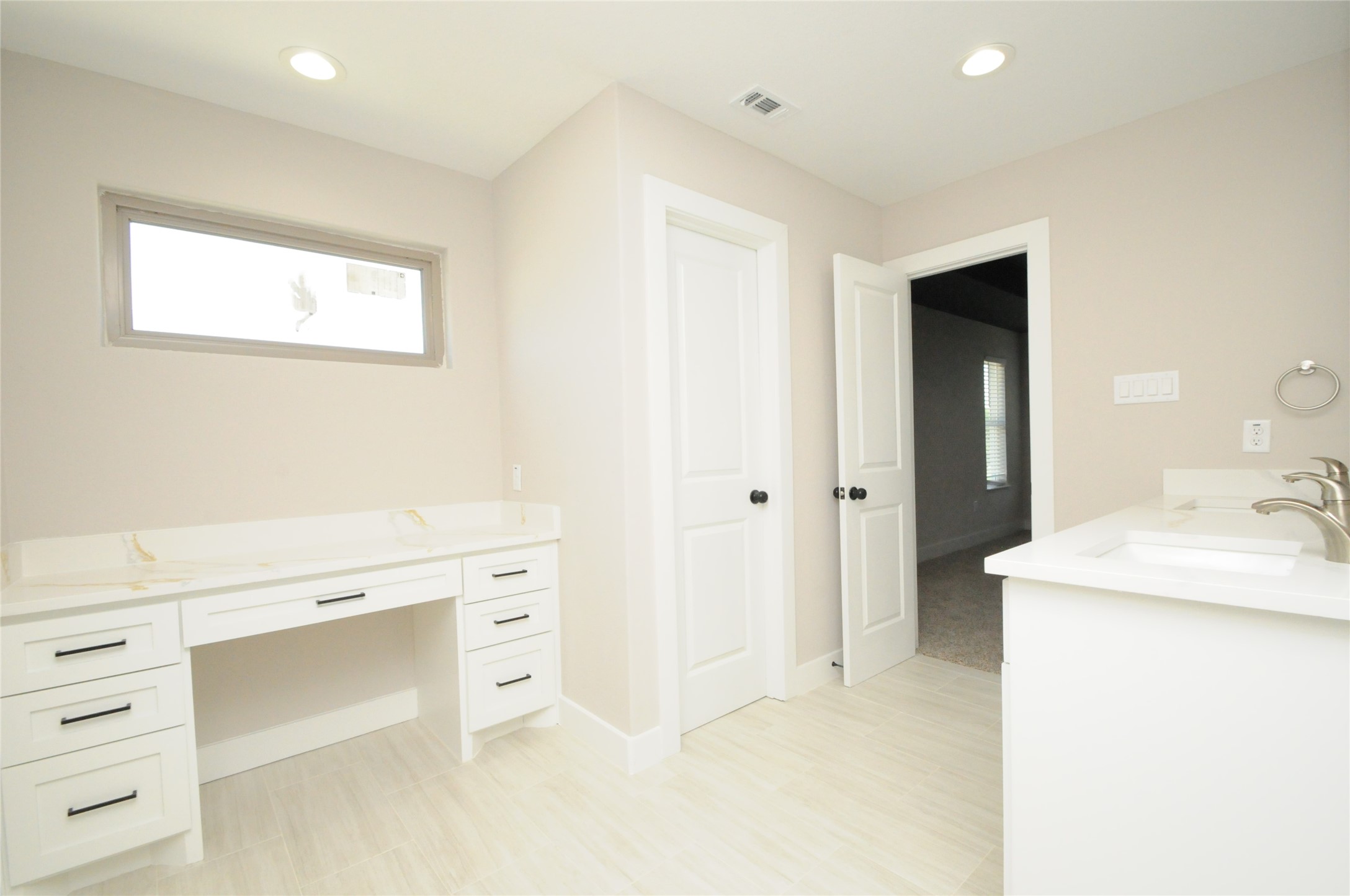 8203 Gladstone Street Houston, TX 77051 - Photo 25 of 41 a bathroom with a sink a mirror and a toilet