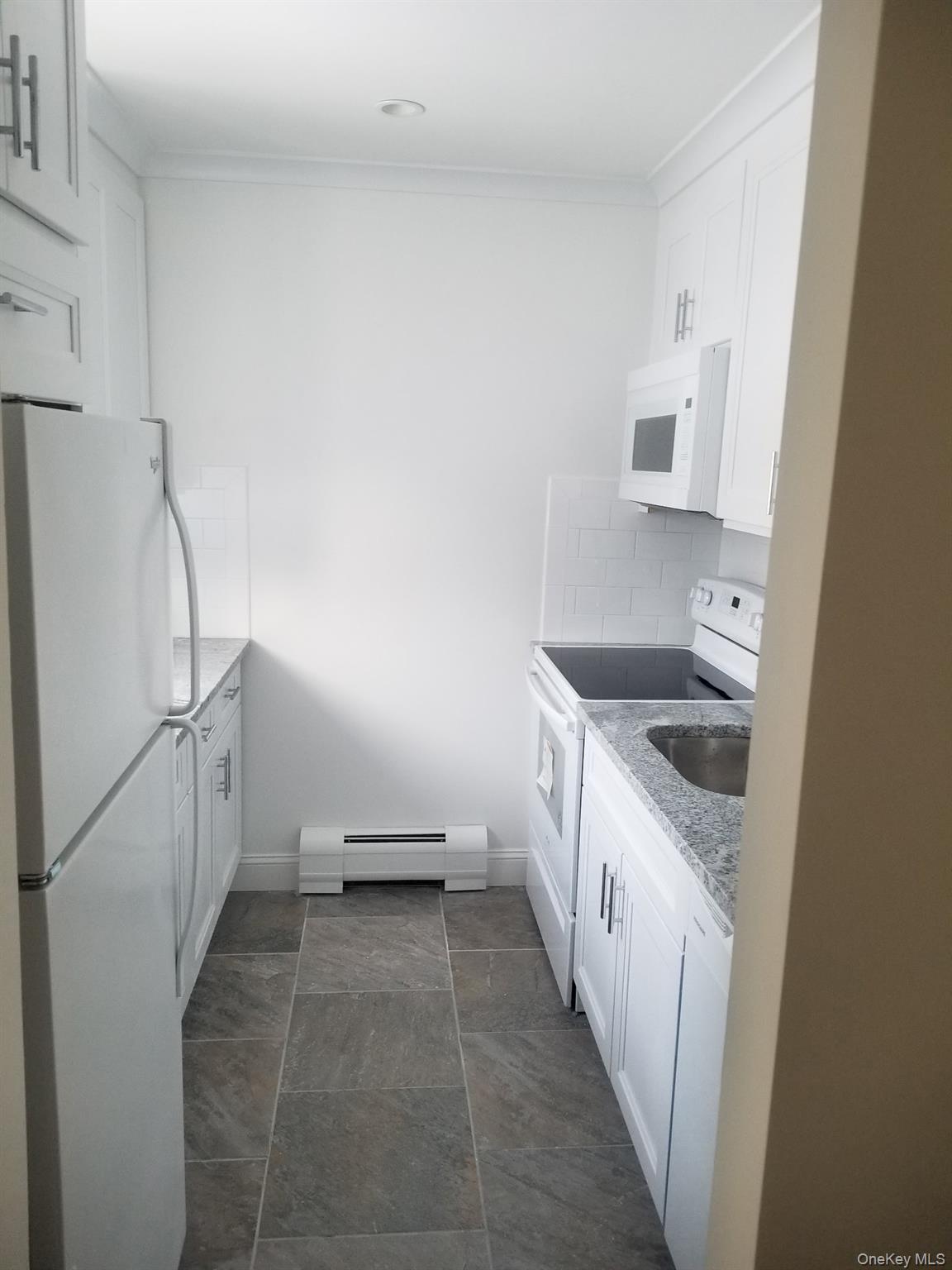 49 Tanager Road, Unit 4905 Monroe, NY 10950 - Photo 3 of 13