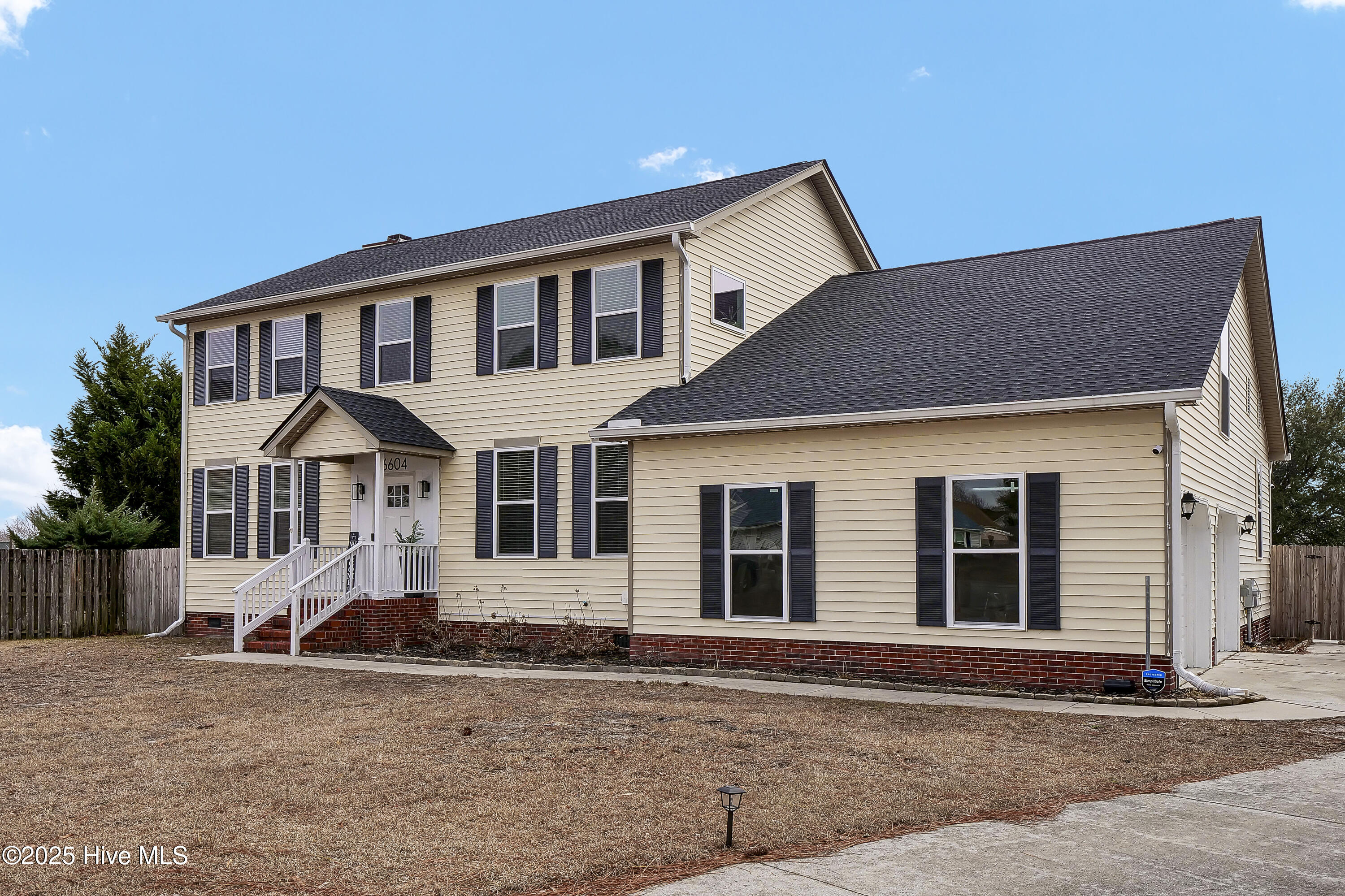 6604 Rowsgate Lane Wilmington, NC 28411 - Photo 1 of 47 001_pja11723_222