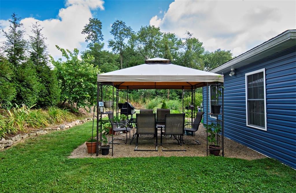 457 Cecil-Henderson Road Canonsburg, PA 15317 - Photo 19 of 24 Gallery Image 19