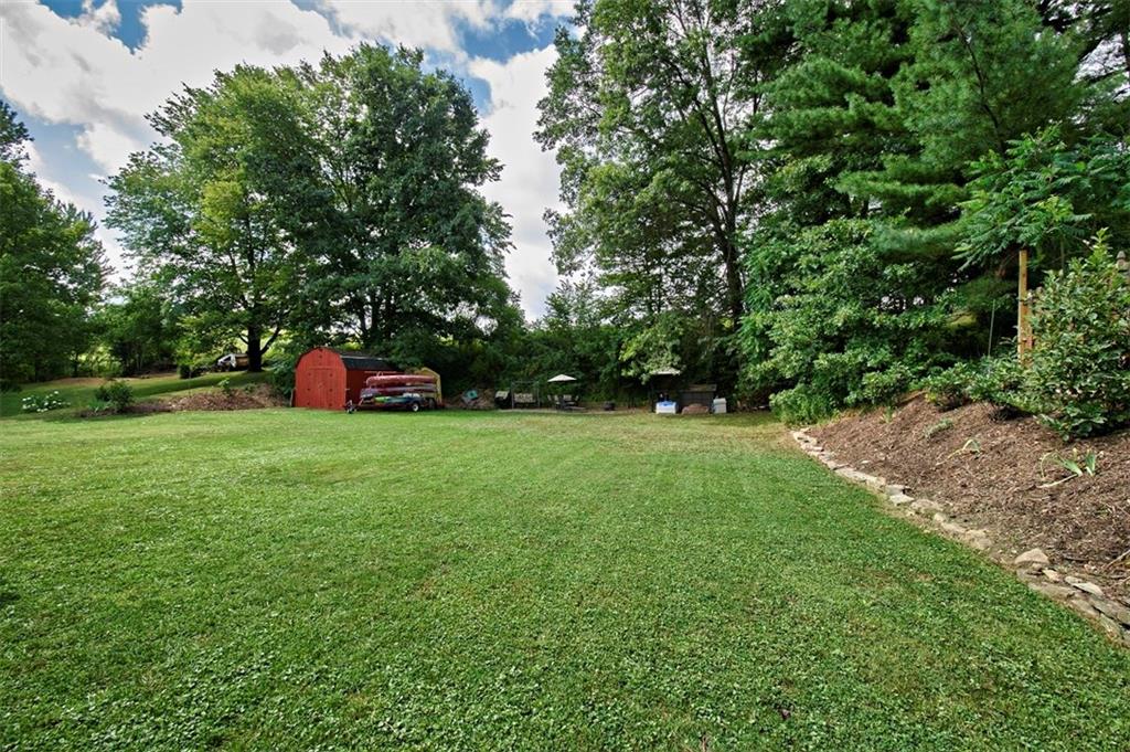 457 Cecil-Henderson Road Canonsburg, PA 15317 - Photo 23 of 24 Gallery Image 23