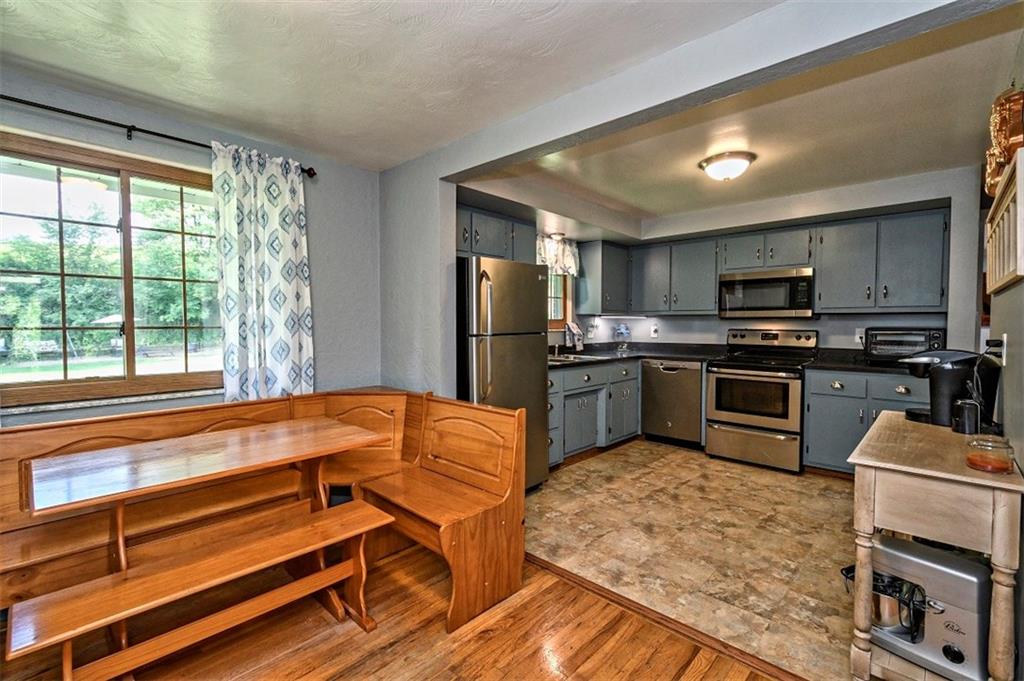 457 Cecil-Henderson Road Canonsburg, PA 15317 - Photo 8 of 24 Gallery Image 8