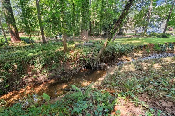 $369,000 | 420 Longleaf Drive, Roswell, GA 30075