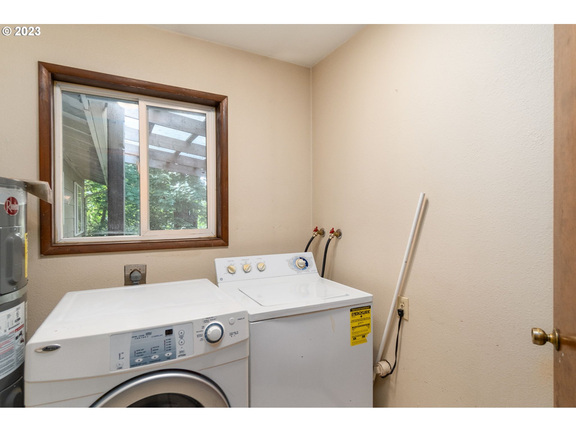 745 Southeast Littlepage Road Corbett, OR 97019 - Photo 22 of 39 a utility room with dryer and washer