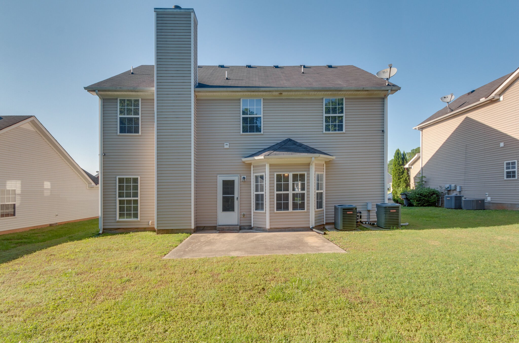 611 Buck Cherry Way Murfreesboro, TN 37128 - Photo 35 of 36 a front view of a house with a yard