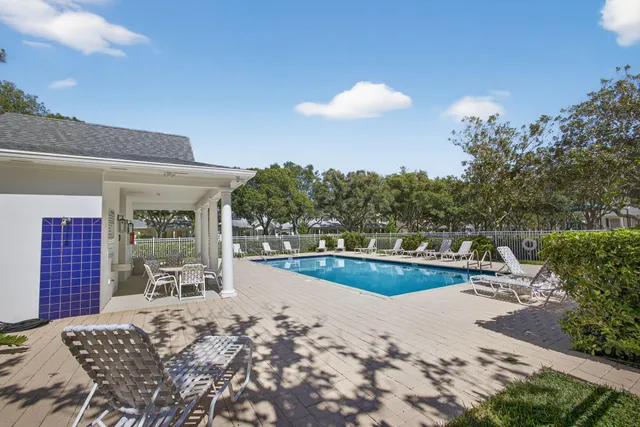 $555,999 | 246 Iris Drive, Jupiter, FL 33458