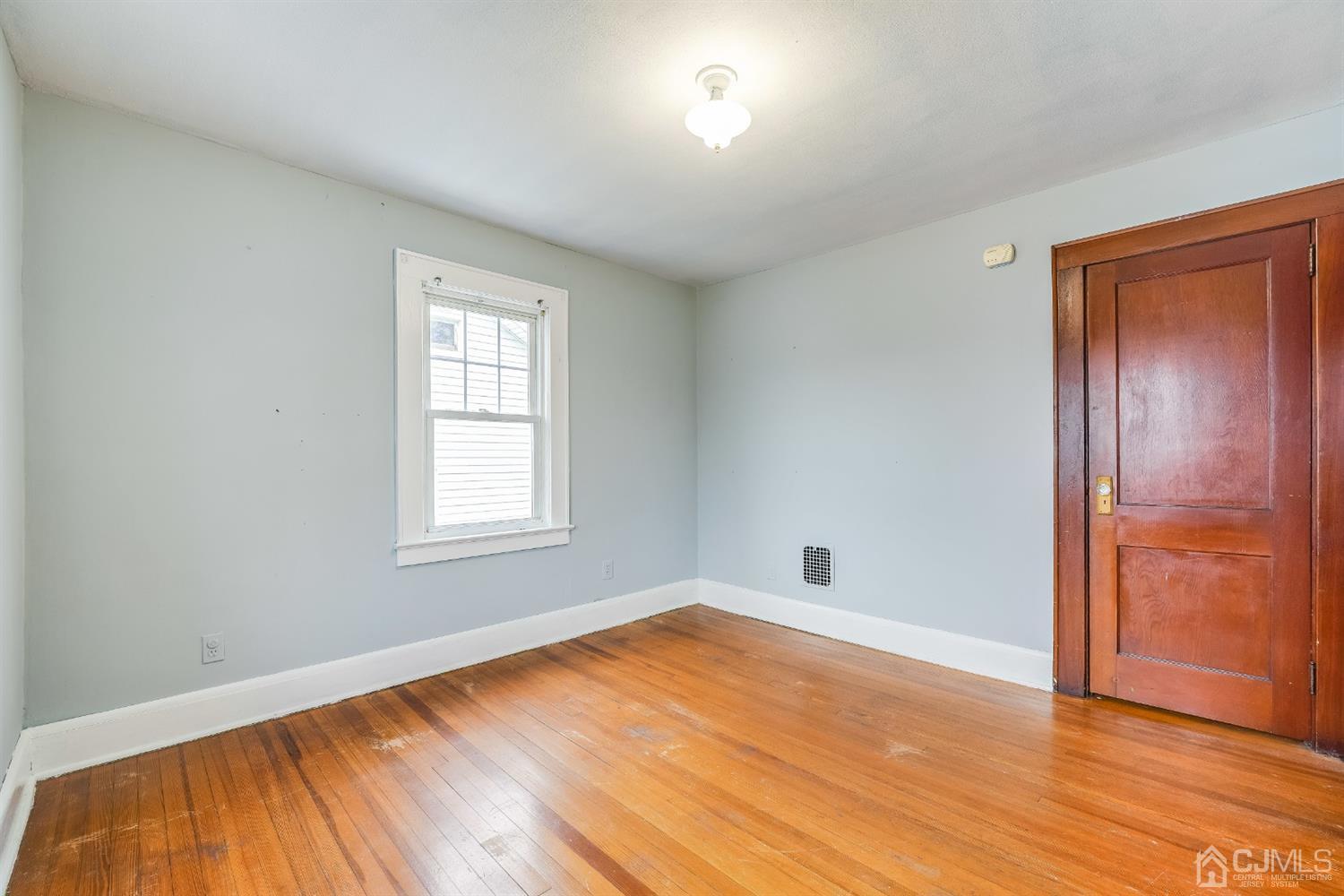 640 North Ave Extension Dunellen, NJ 08812 - Photo 18 of 23 Gallery Image 18