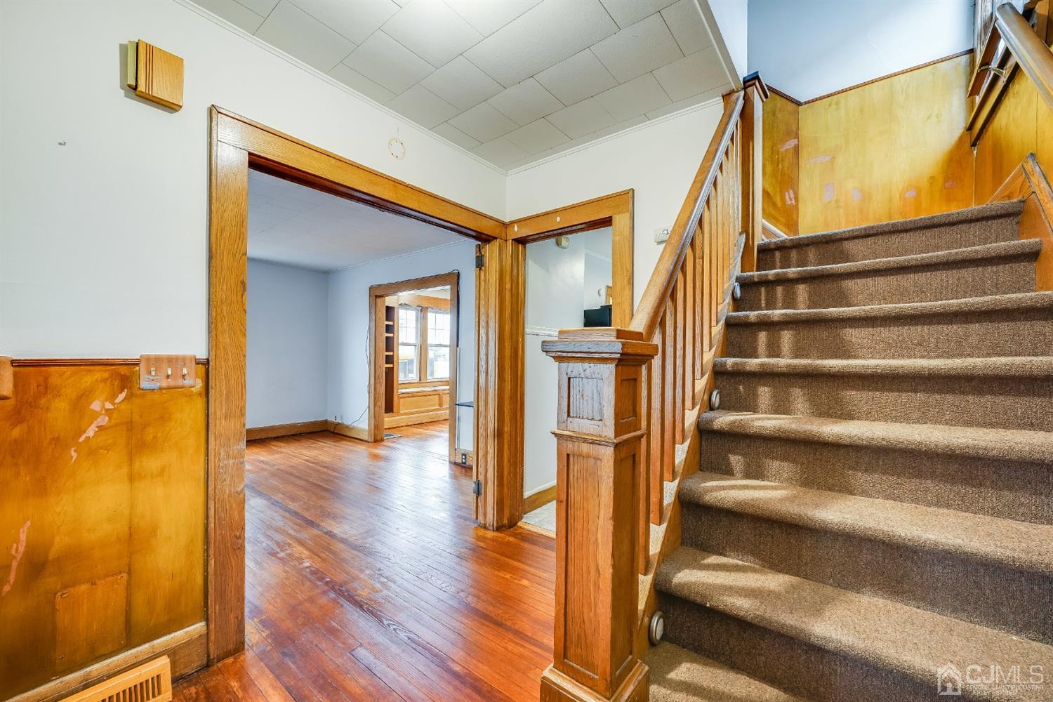 640 North Ave Extension Dunellen, NJ 08812 - Photo 4 of 23 Gallery Image 4