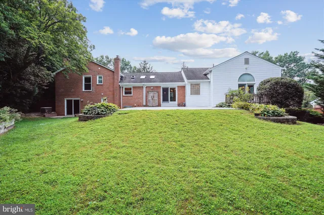 $1,399,000 | 13601 Valley Drive, Rockville, MD 20850
